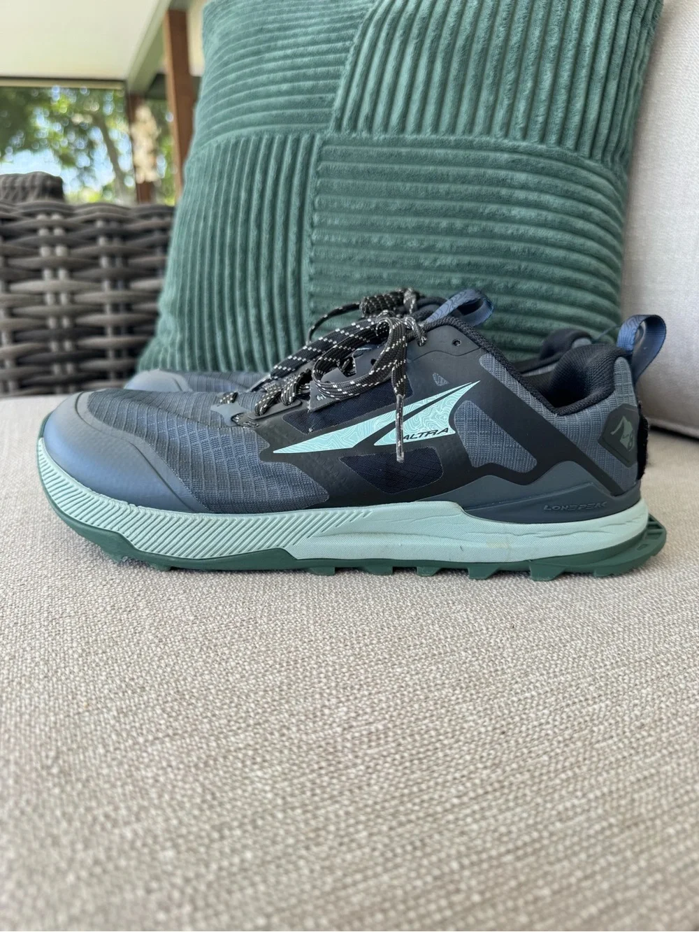ALTRA |   Lone Peak 8 Wide Trail Running Hiking Shoes Women’s 9 wide Gray Blue